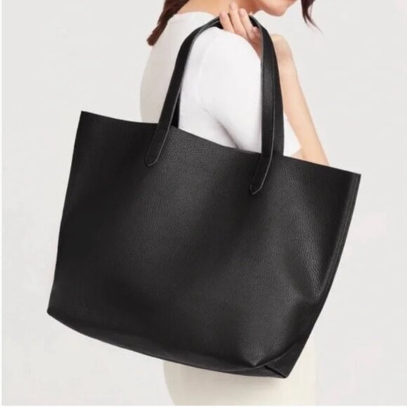 Cuyana Classic Structured Leather Tote in Black Pebbled Leather - Picture 14 of 14